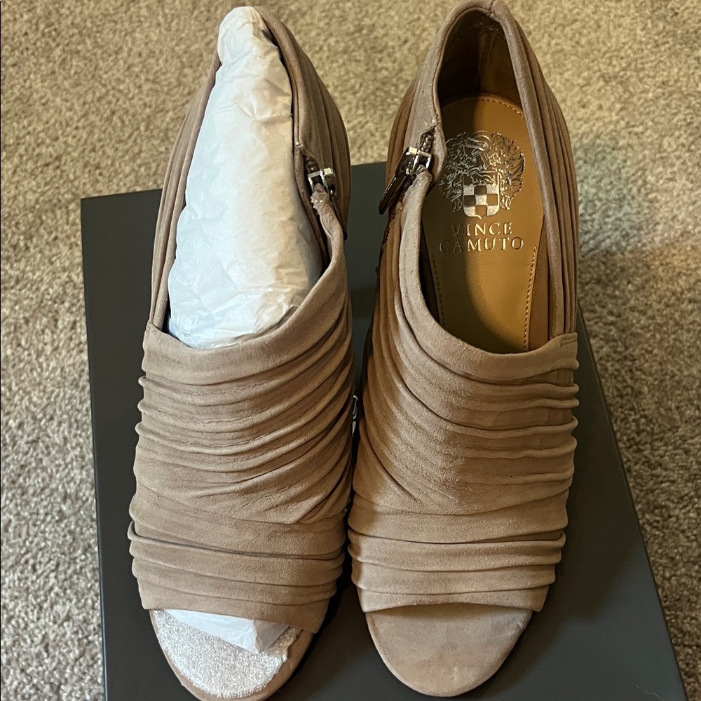Vince Camuto Women's Mushroom Ruched Peep-Toe Heels